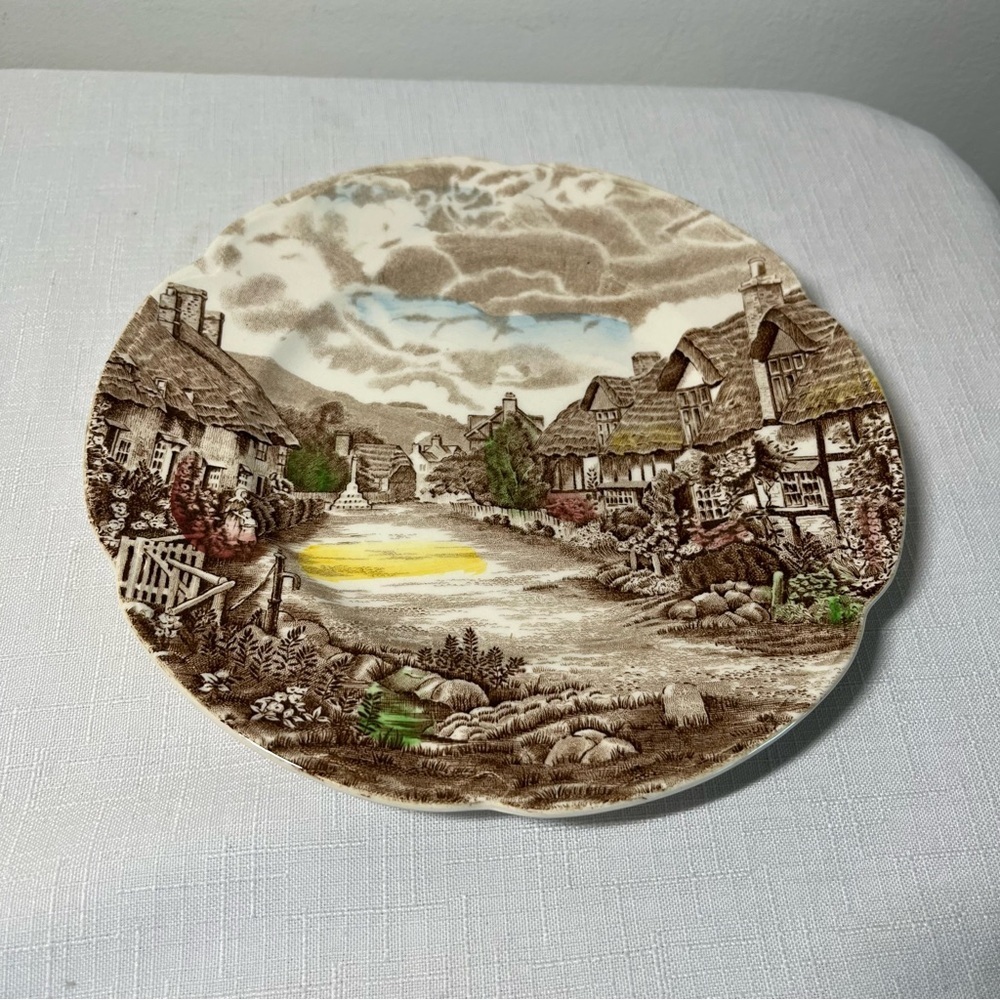 Johnson Bros English Countryside Dinner Plate. Vintage
Multiple available. 10”